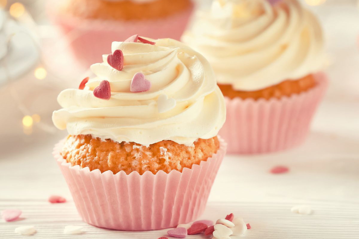 cupcakes - jak zrobić? przepisy na cupcakes waniliowe i cupcakes czekoladowe