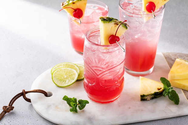 drinki-z-ginem-i-grenadina-2507537-eea9284