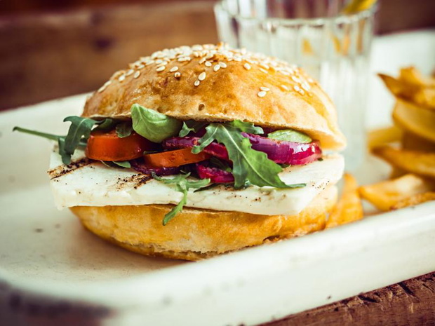 kolacja-w-5-minut-burger-halloumi-2485267-05cedab