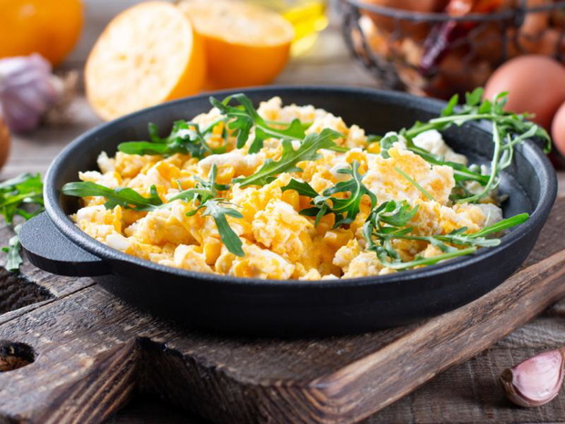 dieta-przeciwzapalna-tofu-scrumble-2519050-afb3ec5