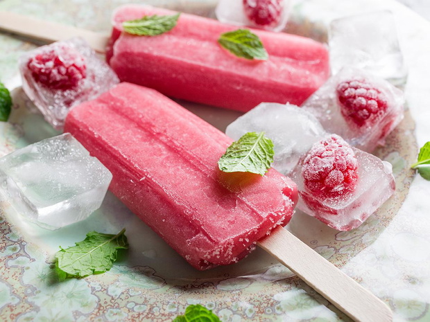 lody-wodne-na-patyku-2470559-c5a994e