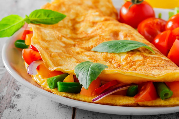 najzdrowsza-postac-jajek-omlet-z-warzywami-wady-i-zalety-2490945-505e8fc