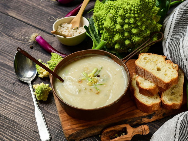 zupa-z-kalafiora-romanesco-2467960-98ac04b