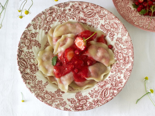 pierogi-z-truskawkami-2470421-7582604