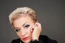 książka SINGIELKA I OTELLO. NA ZAKRĘCIE Hanny Bakuły