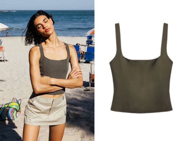 top-z-dekoltem-karo-zara-2504549-5eb5650