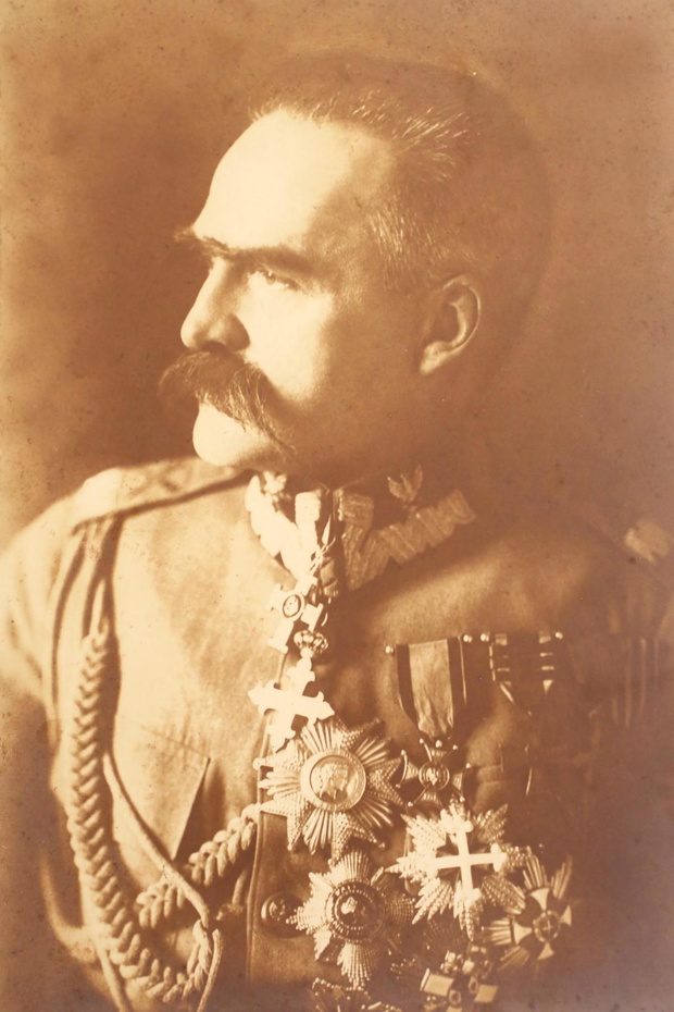 jozef-pilsudski-2442156-cb273ed
