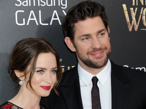 all-ons1481606-emilybluntjohnkrasinski-jpg-2326934-f25942c