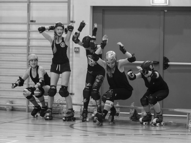 dziewczyny-na-wrotkach-z-warsaw-hellcats-roller-2330813-4f5ed5c