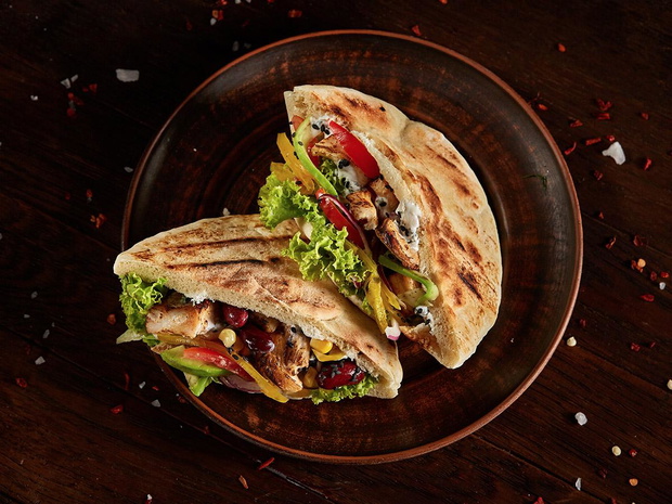 pita-2465578-a192e8b