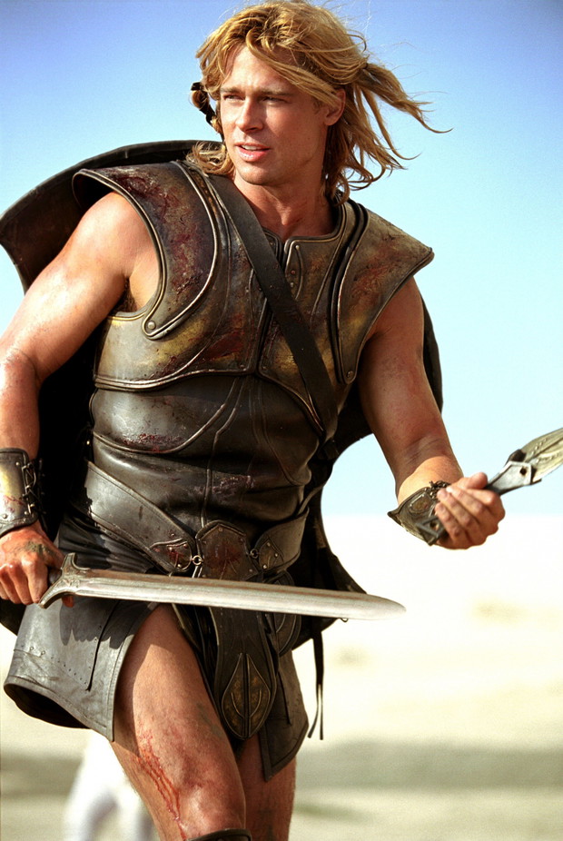 Brad Pitt w roli Achillesa