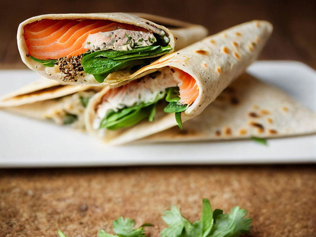 zdrowia-dieta-tortilla-z-lososiem-2495932-b57c195