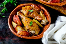 Baked chicken legs with apples