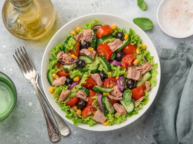 zdrowia-dieta-salatka-na-kolacje-2495935-42fb82c