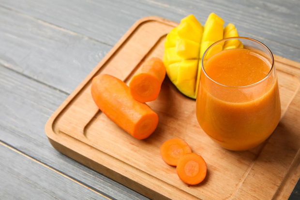 dieta-oxy-przepis-na-koktajl-z-marchewka-mango-i-imbirem-2508789-4af3d47
