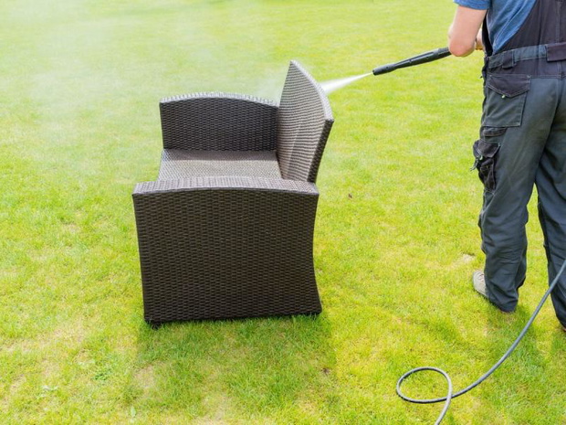 renowacja-mebli-rattanowych-w-domu-2485277-24fb79e