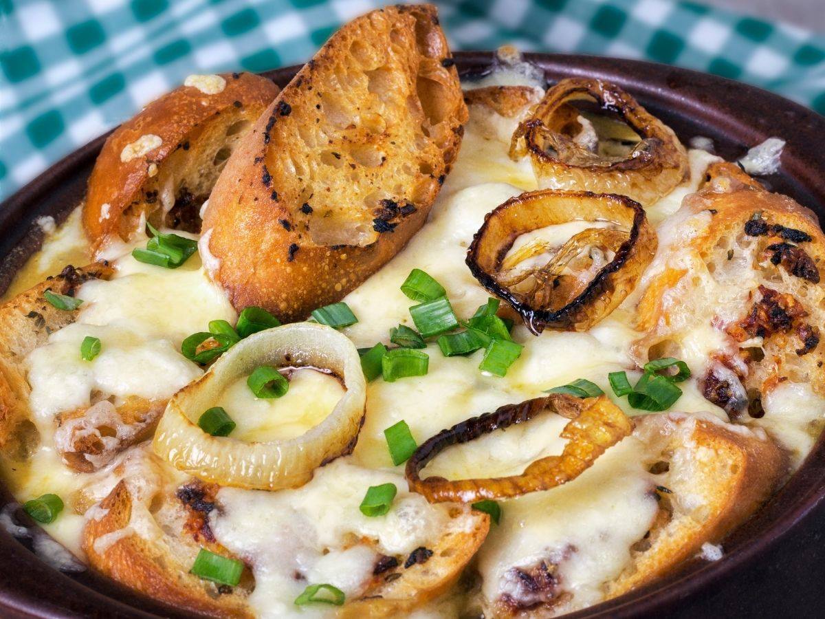 Francuska zupa cebulowa