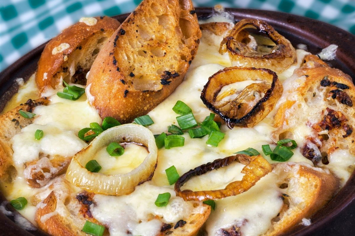 Francuska zupa cebulowa
