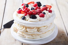 tort-pavlova-b44c9e7