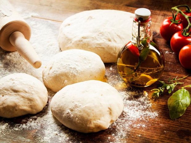 jak-zrobic-ciasto-na-pizze-bez-drozdzy-2493893-cedfc25