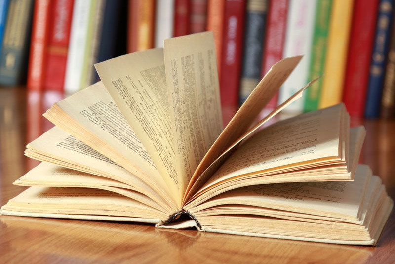 100 książek, które trzeba przeczytać zdaniem internautów