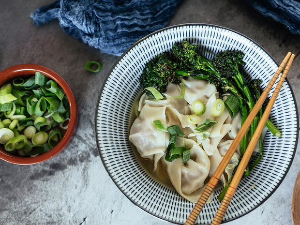 zupa-wonton-przepis-2467857-26a35d4