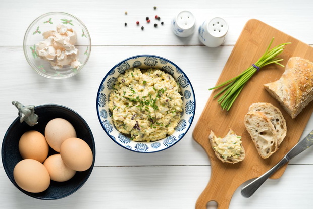 pasta-jajeczna-fit-z-zielonym-pieprzem-2483981-d5c04ea