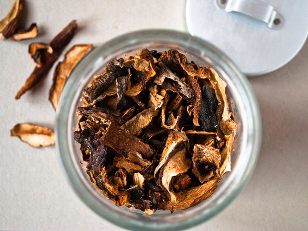 grzyby-na-keto-przepis-na-czipsy-jpg-2503487-bc898e6