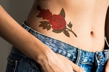 Tatuaż róża - znaczenie i symbolika, wzory, ile kosztuje, inspiracje