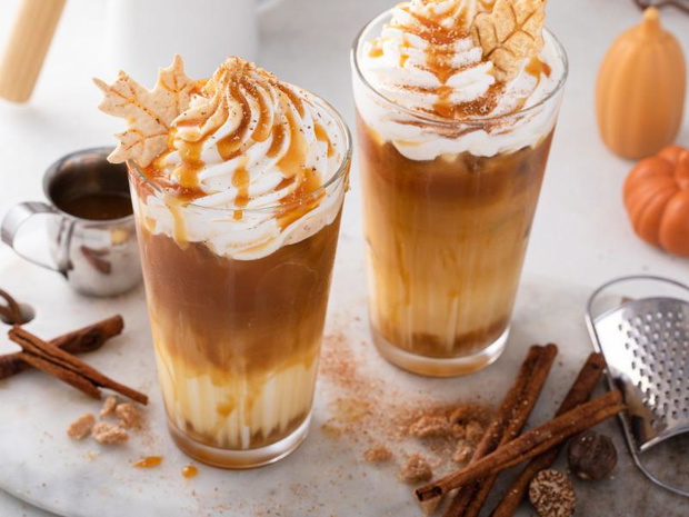 przekaski-na-halloween-pumpkin-spice-latte-2504082-c2f99dc