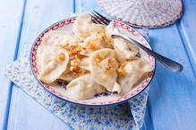 Pierogi z farszem z kaszy gryczanej i marchewki