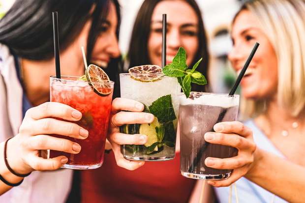 alkohol-bez-weglowodanow-jpg-2506082-32809fb