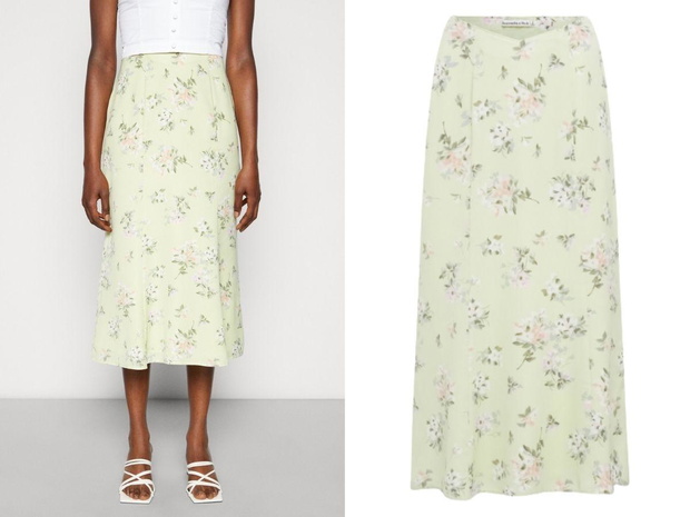 spodnice-na-lato-2022-spodnica-trapezowa-w-kwiaty-abercrombie-fitch-2486254-756418b