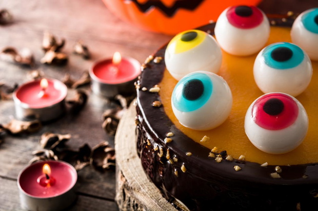 ciasto-na-halloween-z-oczami-2460414-2b106d7