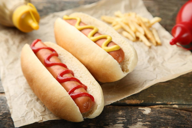 hot-dog-ikea-kcal-2509730-485a083