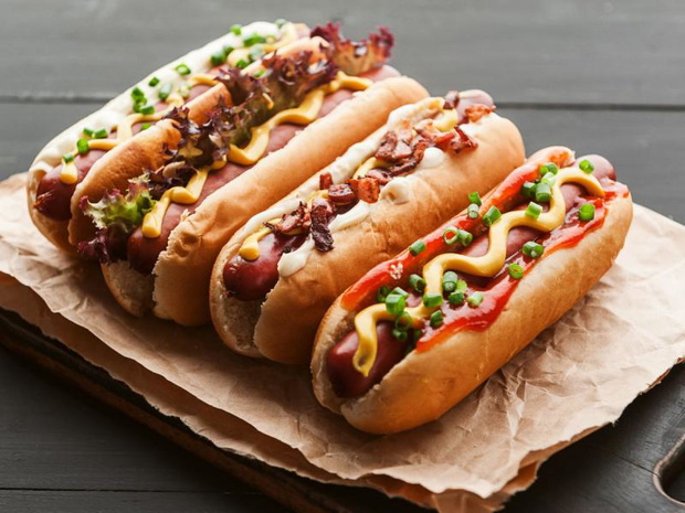 dania-z-parowek-hot-dog-2522084-97a28bb