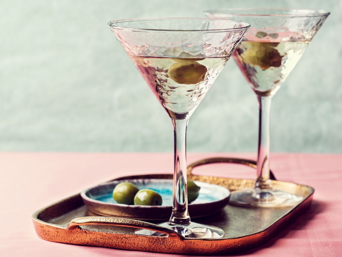 Drinki z martini - proste i ciekawe przepisy na drinki z białym i czerwonym matini