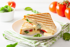 tosty z serem kcal
