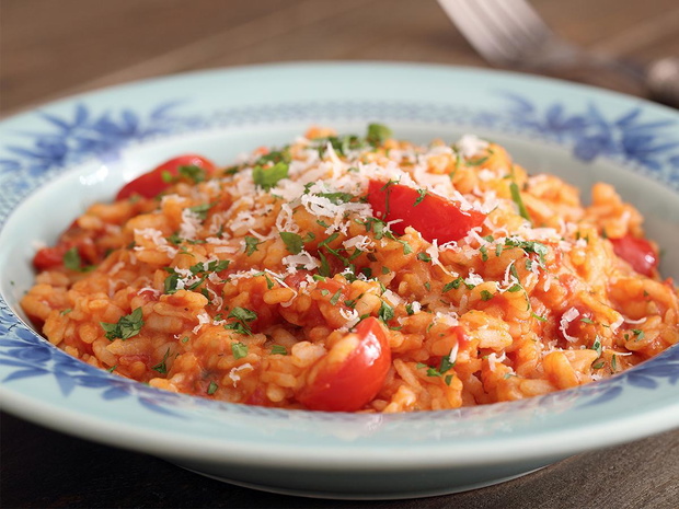 rozgrzewajace-danie-risotto-pomidorowe-2466439-5e664b7
