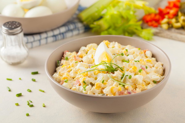 salatka-z-chrzanem-i-szynka-2467090-61e7669