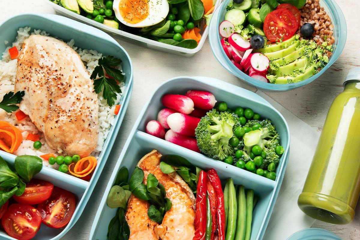 fit obiad do pracy - pomysły na szybki i pożywny lunch