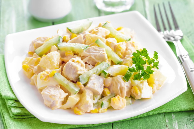 salatka-z-chrzanem-i-kurczakiem-2467093-dcf26de