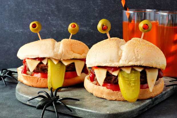 dietetyczny-burger-na-halloween-2490259-fff7ea1