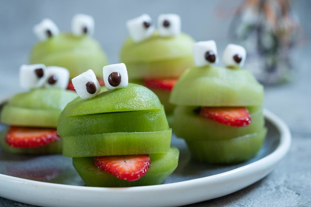 fit-przekaski-na-halloween-potwory-z-kiwi-2490284-4725745