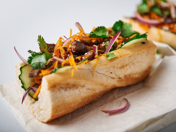 wietnamska-kanapka-banh-mi-przepis-2467655-1a77d85