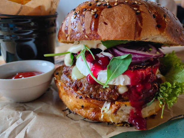 domowy-burger-drwala-fit-2492317-b6c59f2