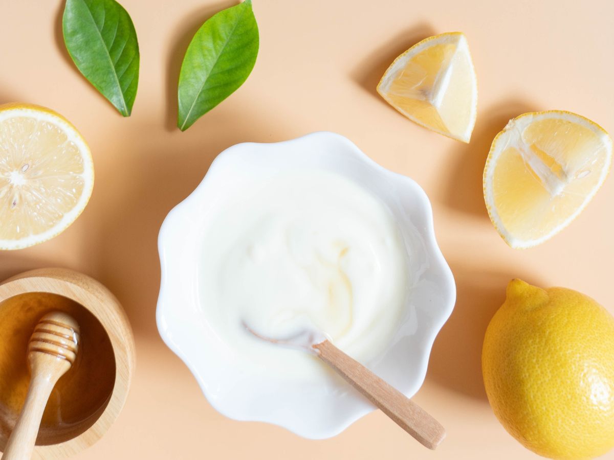 jogurt naturalny na włosy