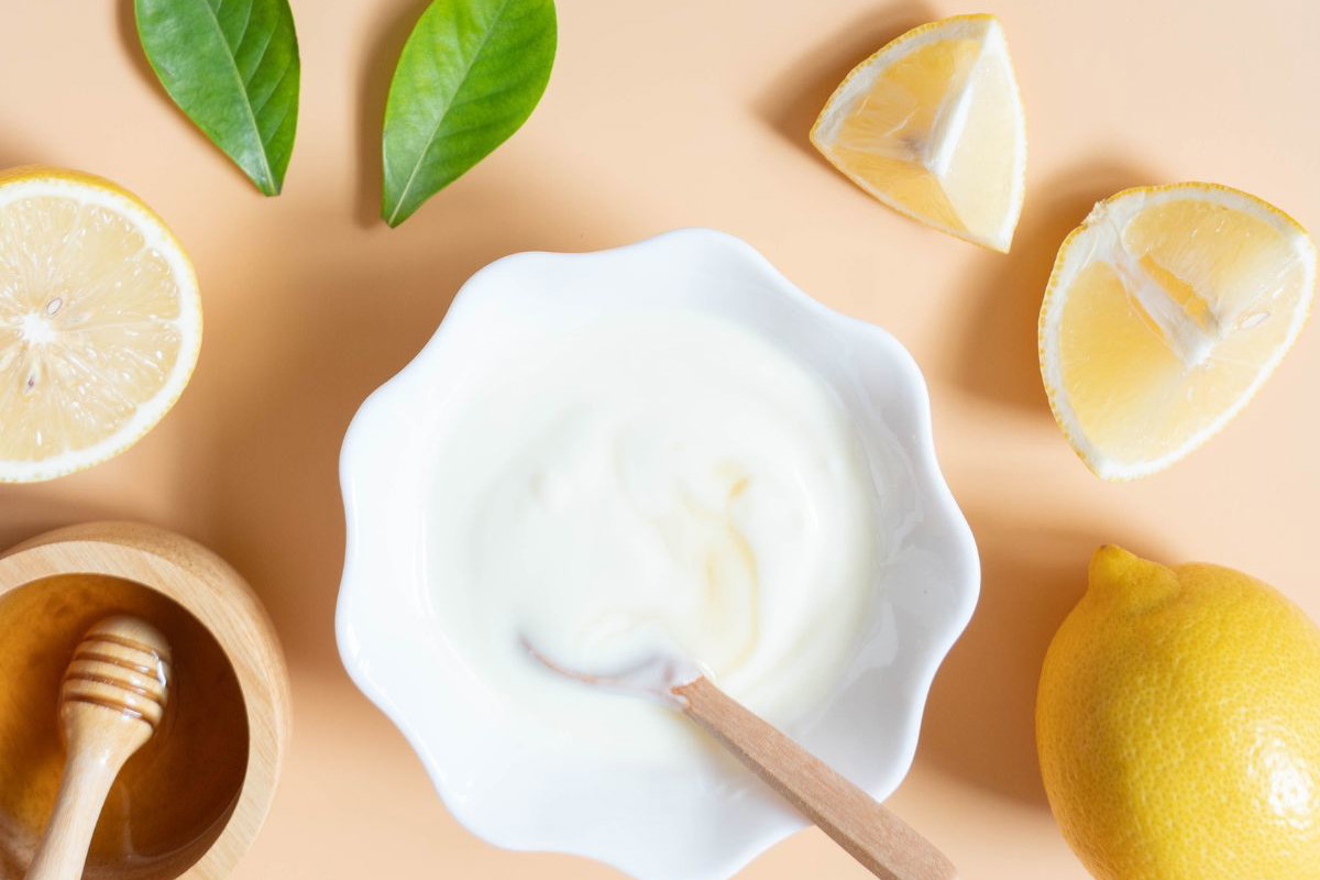 jogurt naturalny na włosy