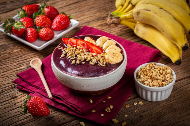 esencjonalny-acai-bowl-2513630-8c27163