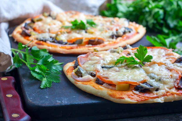 klasyczna-pizza-twarogowa-2513938-808ce86